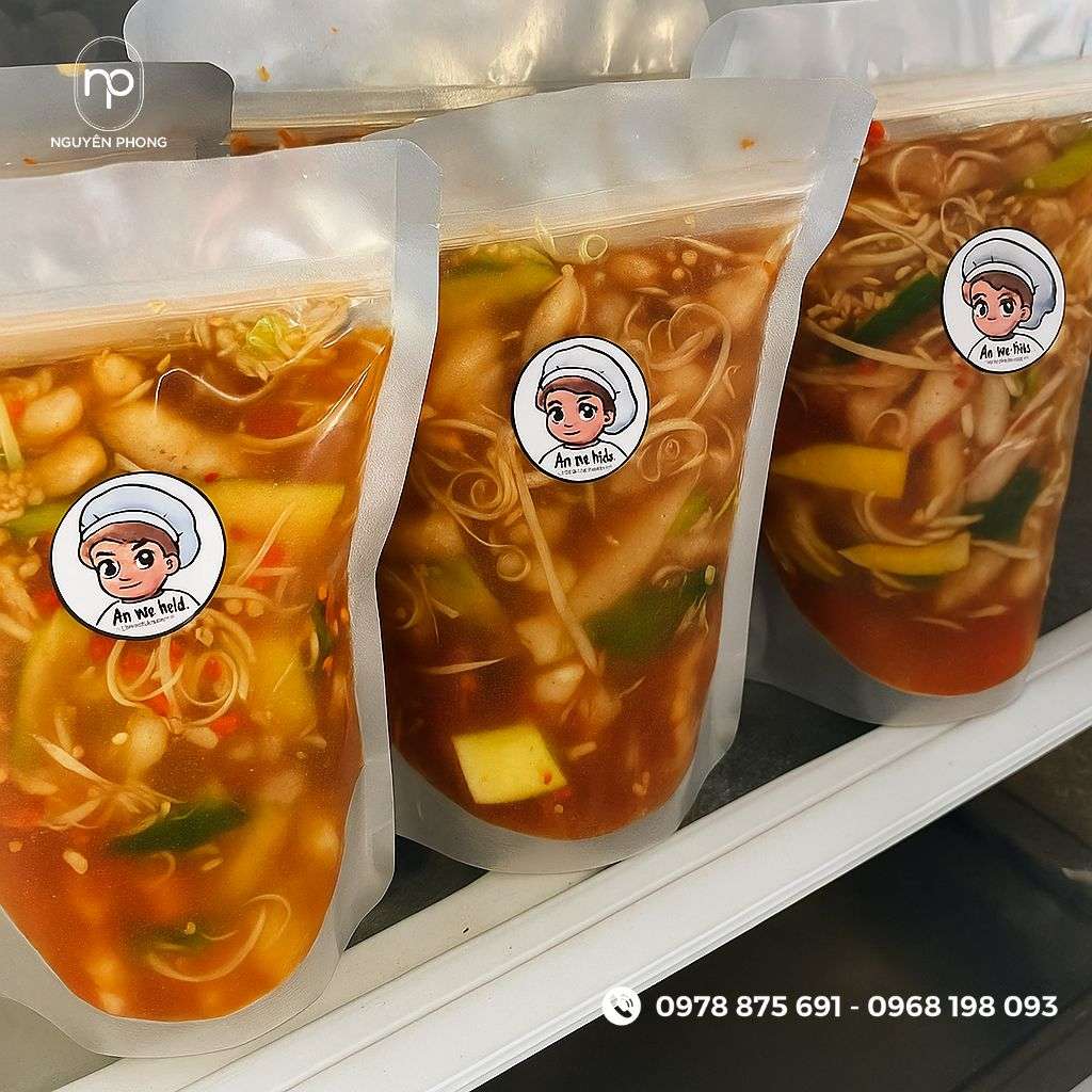 Tem nhãn chân gà rút xương